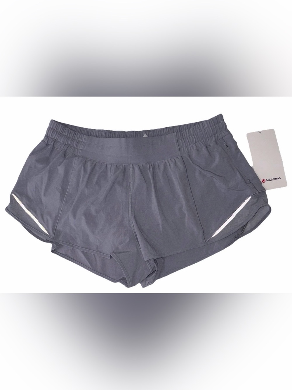 NWT LULULEMON SIZE 14 HOTTY HOT LOW RISE 2.5”L SHORT LINED AUTHENTIC RHINO GRAY